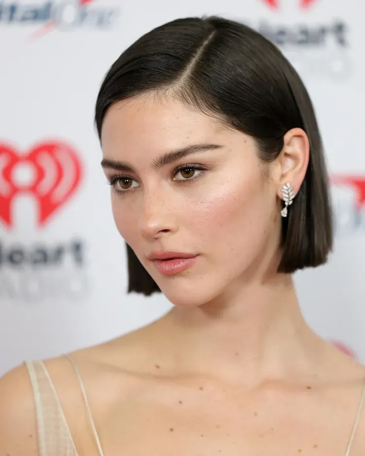 The Scandi Bob Explained: Why Searches for 2026's Defining Haircut Jumped 408%