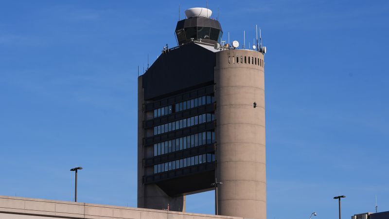 Two Jets Came Within 670 Feet at Boston's Logan Airport After a False Alarm and a Confused Controller, NTSB Says